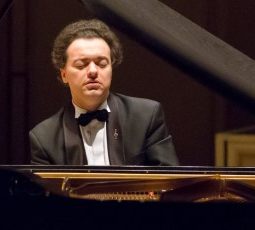 Pianist-Evgeny-Kissin-at-Orchestra-Hall