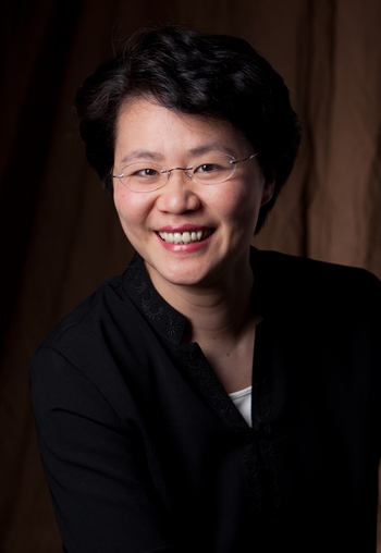 Conductor Mei-Ann Chen (Meiannchen.com)