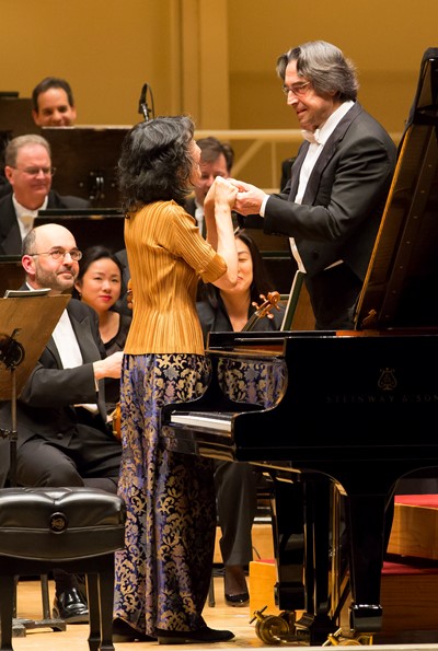 Conductor Riccardo Muti and pianist Mitsuko Uchida were mutually appreciative after the Schumann Piano Concerto. (Todd Rosenberg)