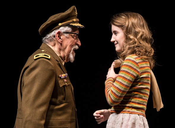 The Colonel (Mike Nussbaum) dotes on his granddaughter Beauty (Catherine Combs) in 'Smokefall' at Goodman Theatre. (Liz Lauren) (2)