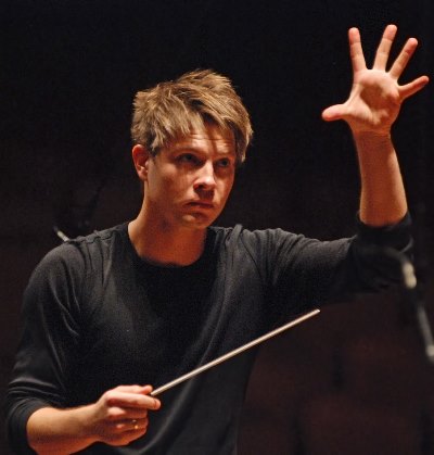 Krzysztof Urbański, music director of the Indianapolis Symphony, made his New York Philharmonic debut.