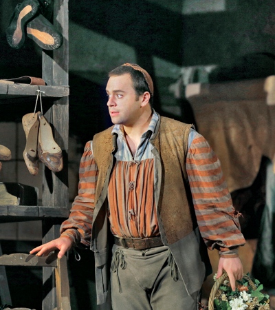Paul Appleby is the shoemaker's apprentice, David, in 'Die Meistersinger.' (Ken Howard, Metropolitan Opera)