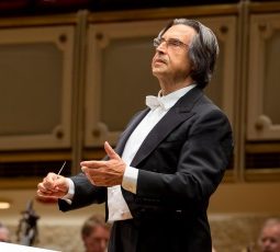 Riccardo Muti conducts Beethoven