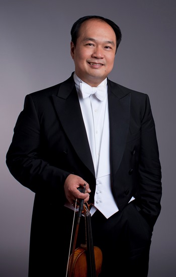 CSO concertmaster Robert Chen played Respighi's 'Concerto gregoriano.' (Todd Rosenberg)