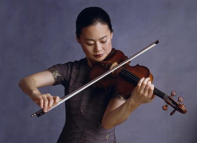 Violinist Midori will organize an evening of chamber music at Ravinia. (©Timothy Greenfield-Sanders)