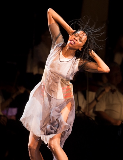 Dancer Jackie Manyaapelo portrayed one searching for personal identity. (Patrick Gipson/Ravinia)