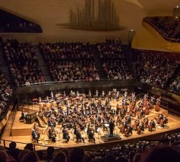 1/13/17 10:34:13 PM -- The Chicago Symphony Orchestra, Riccardo Muti Music Director

2017 European Tour 

The Chicago Symphony performs  Mussorgsky's  Pictures at an Exhibition

© Todd Rosenberg Photography 2017