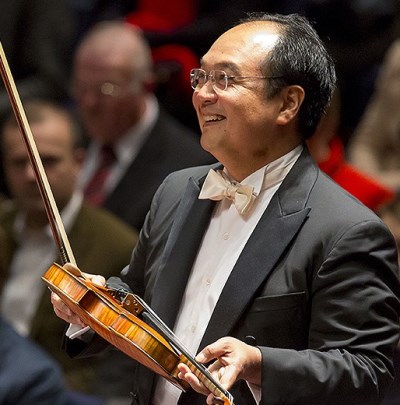 Violinist Robert Chen: "This is my family with me." (Todd Rosenberg)