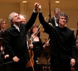 6/8/17 8:02:00 PM --  Chicago, IL
Chicago Symphony Orchestra

Manfred Honeck conductor
Paul Lewis piano
Regula Mühlemann soprano

 © Todd Rosenberg Photography 2017