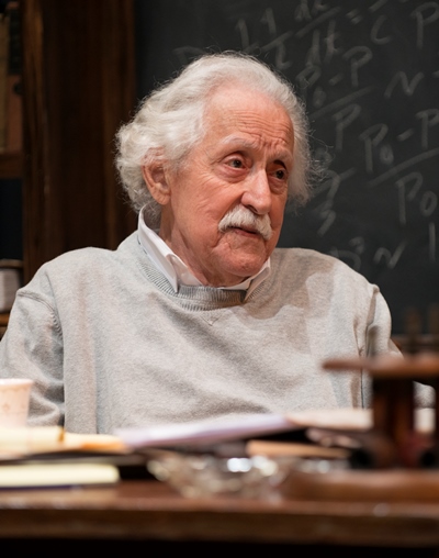 Mike Nussbaum captures the Einstein look down to his toes. (Michael Brosilow)