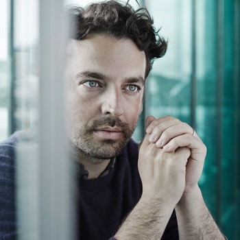 James Gaffigan leads the Lucerne Symphony in symphonies of Brahms and Beethoven.